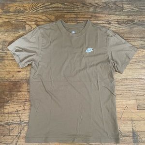 Nike T-shirt